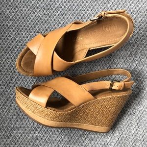 Libby Edelman Leather Wedge Sandals in Tan
